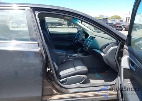 2017 Nissan Altima 2.5 Sr из США, поврежденный, VIN 1N4AL3AP0HC487127